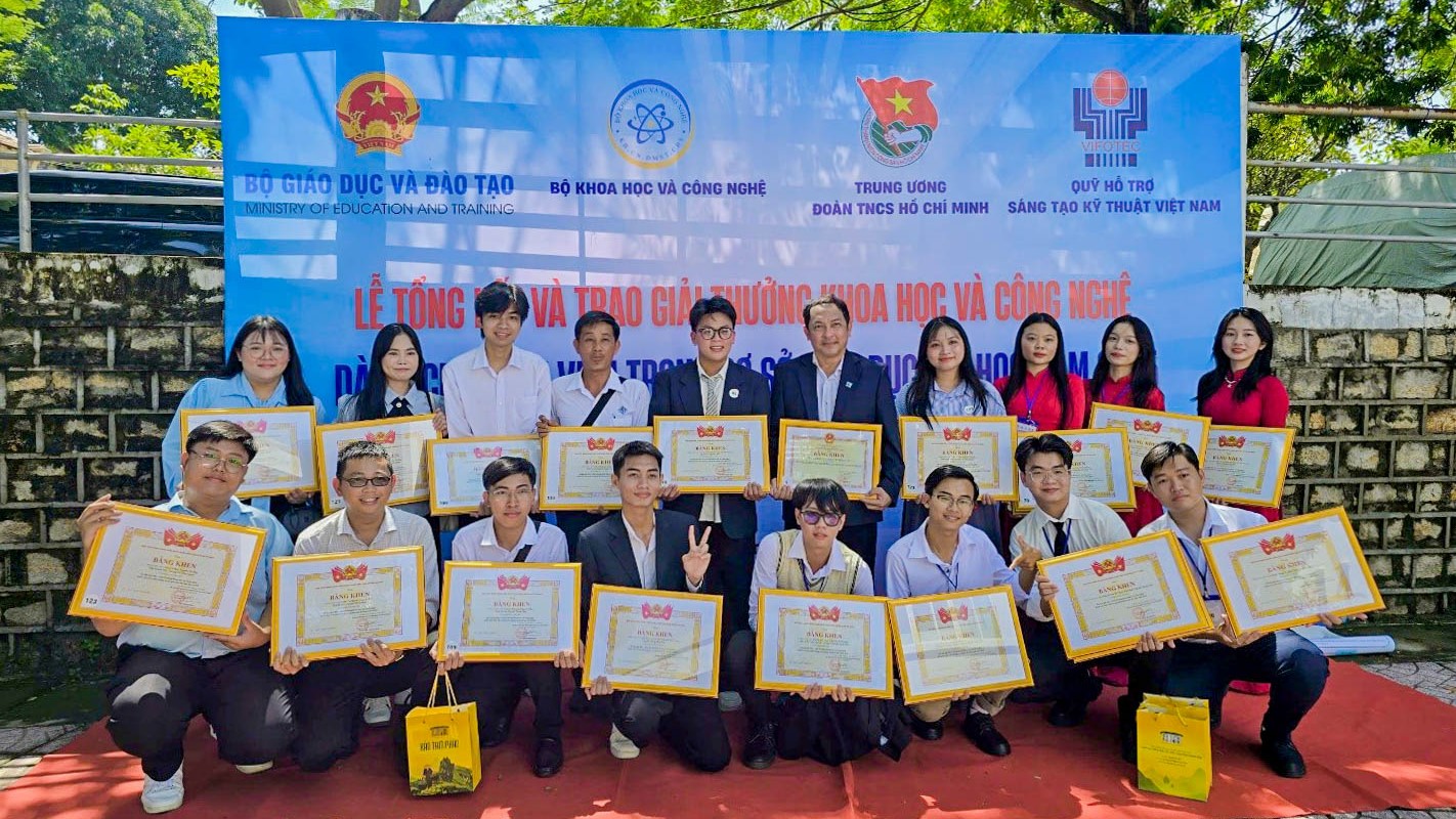 Đại học Cần Thơ đạt thành tích nổi bật tại Giải thưởng Khoa học và Công nghệ dành cho sinh viên cấp Bộ năm 2025