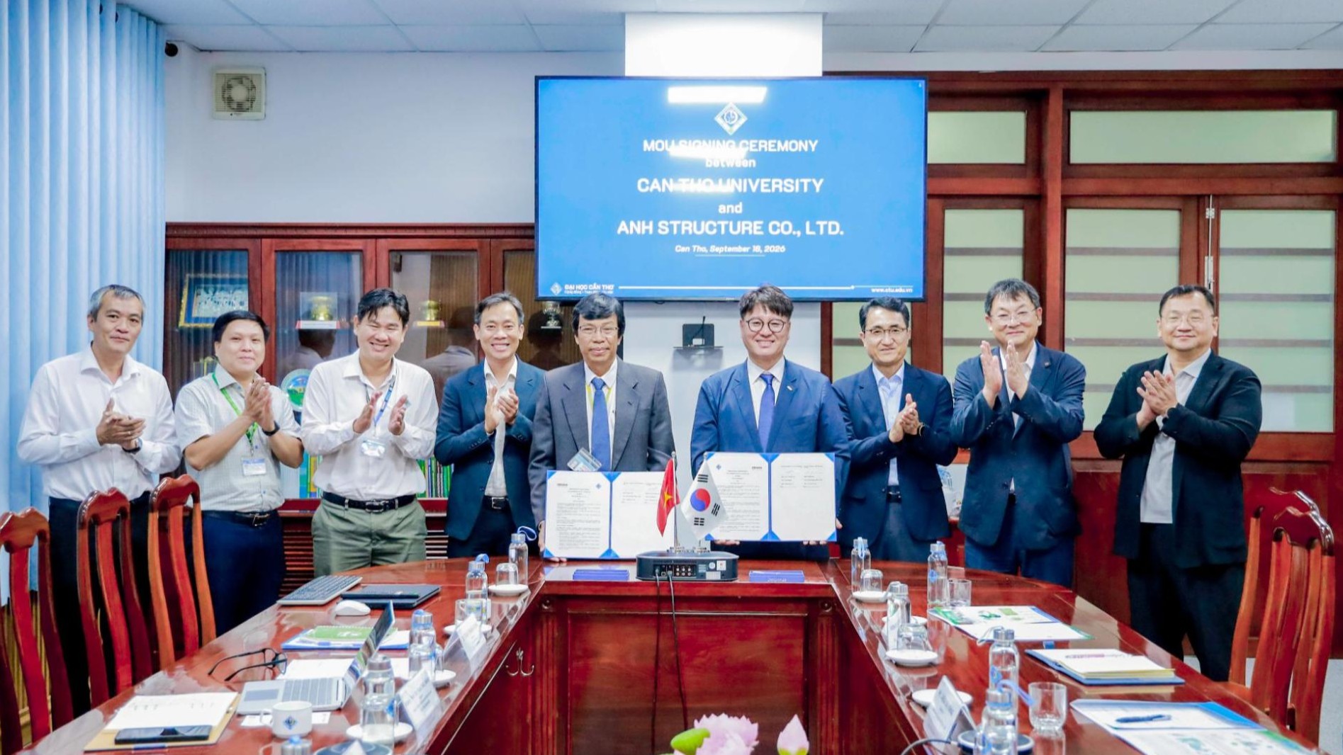 Đại học Cần Thơ mở rộng hợp tác quốc tế:…